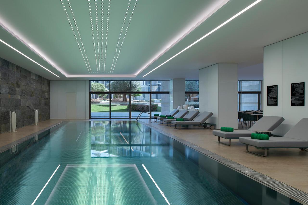 Banyan Tree Doha At La Cigale Mushaireb Exterior photo The swimming pool at the hotel
